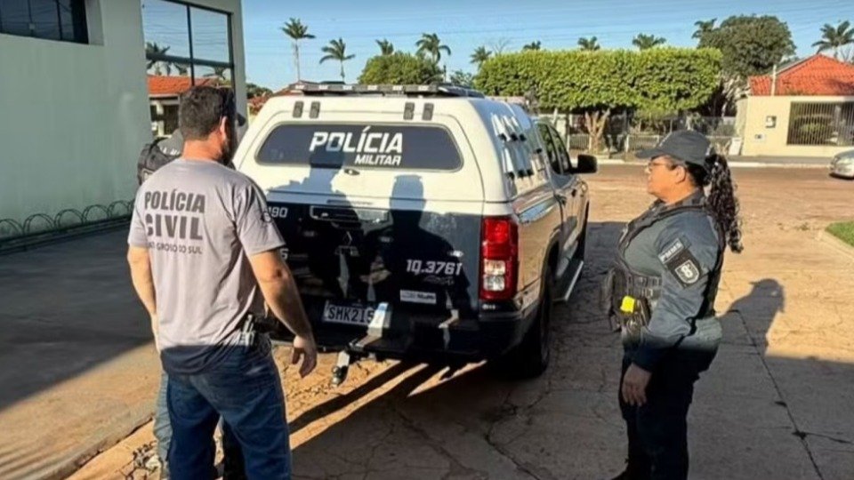 Criança vai sozinha à delegacia pedir socorro para mãe agredida pelo padrasto