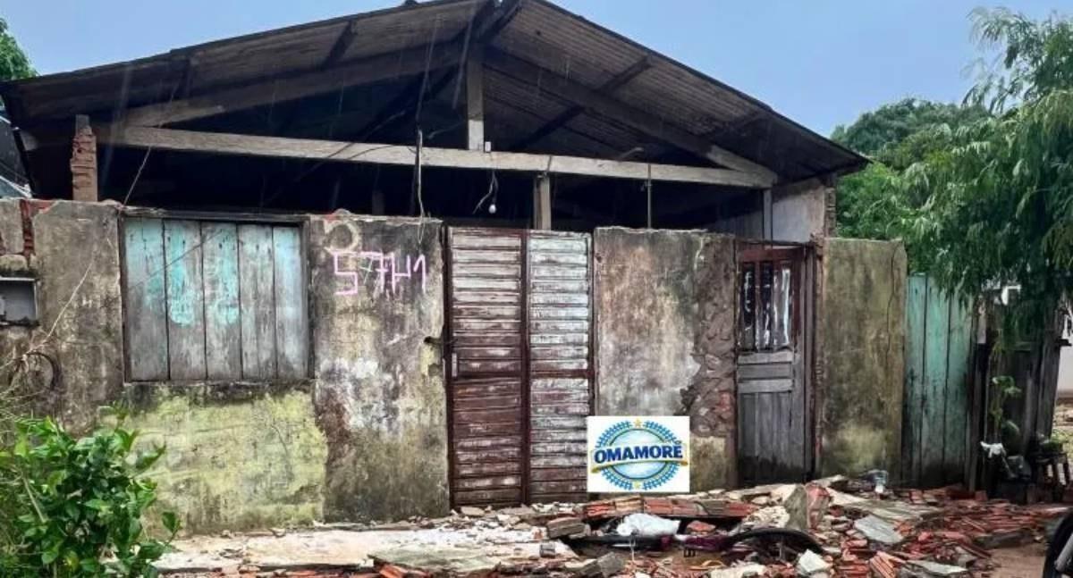 Mulher morre depois de desabamento de parede causado por forte ventania em RO